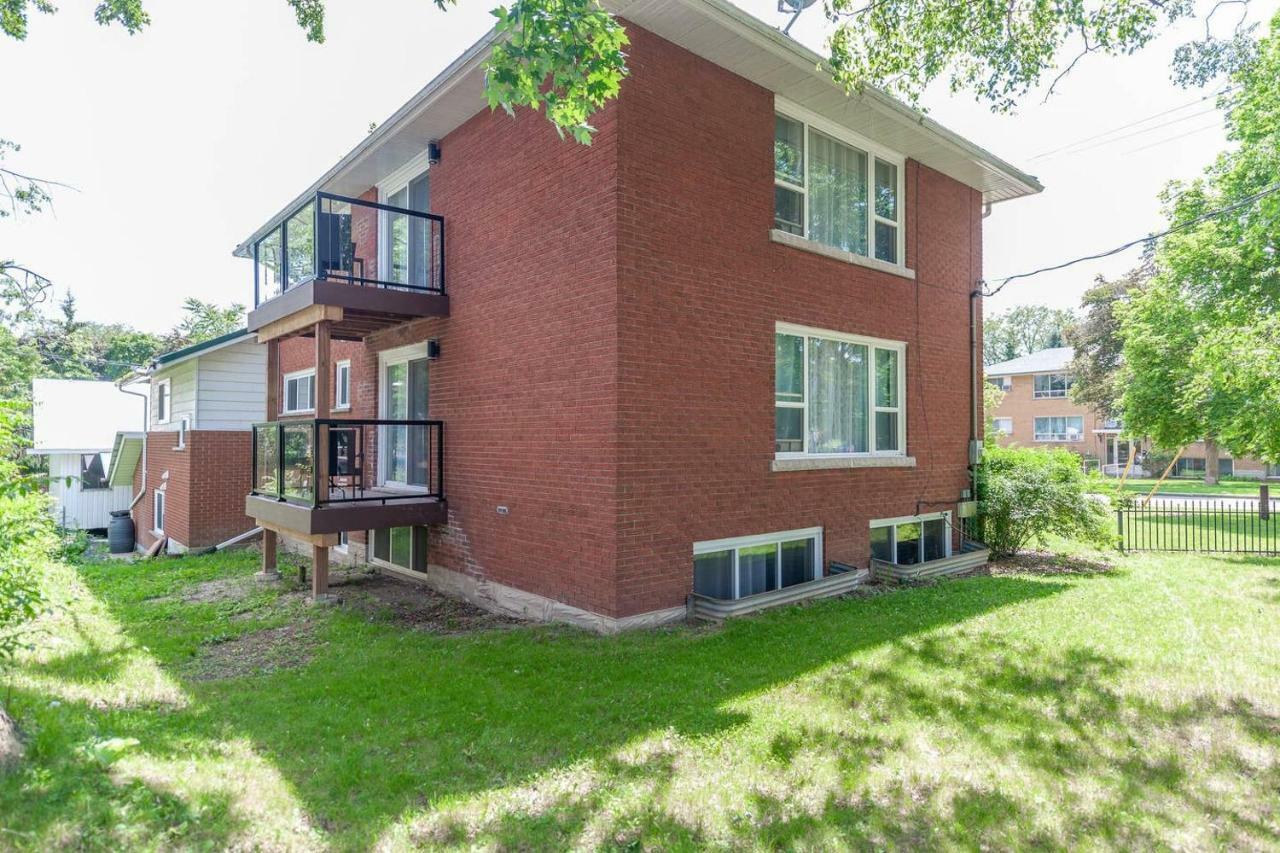 Entire 2 Bedroom Apartment Uptown Waterloo - E2 Exteriér fotografie